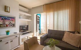 Torremolinos vista al mar by lightbooking